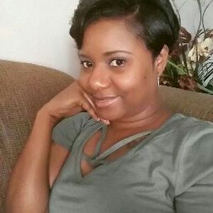 Meet your Posher, Cynthia